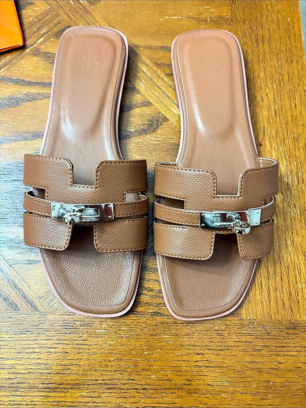 Hermes Miss Sandal Brown US 8 EUC